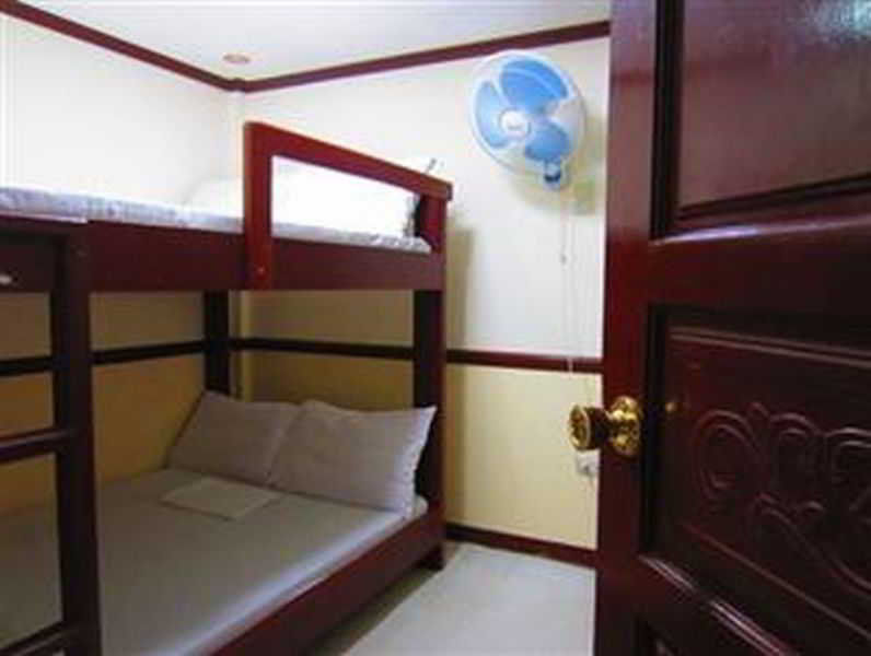 Wendy'S Apartelle Manoc-Manoc Exterior photo
